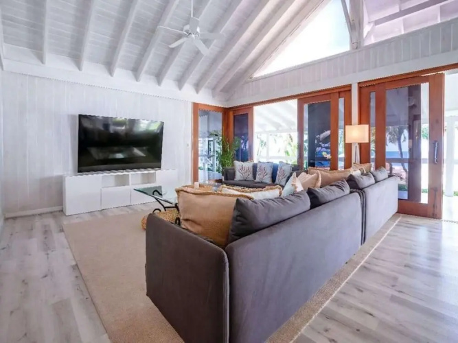 Sunny Vacation Villa 87
