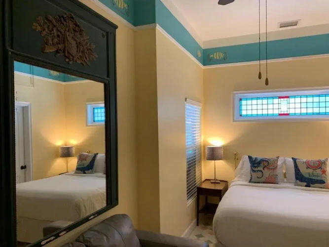 3 Bedrooms Apartment