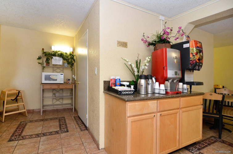 Best Western Americana Inn photo 31