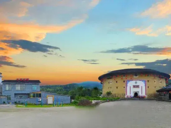 Yunshui Yao Ping'an Inn