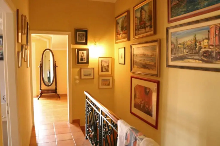 Mon Repos Two Floor Apartment