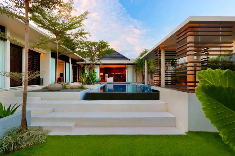 Penthouse Pool Villa