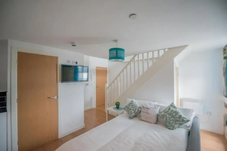 Kirkstall Bridge Apartments - 22