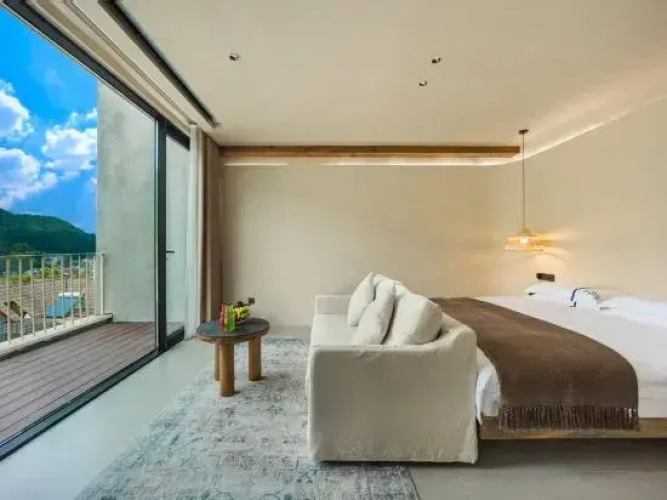 Inn Houniao
