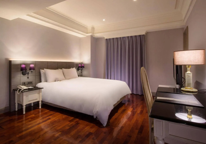 Lees Boutique Hotel