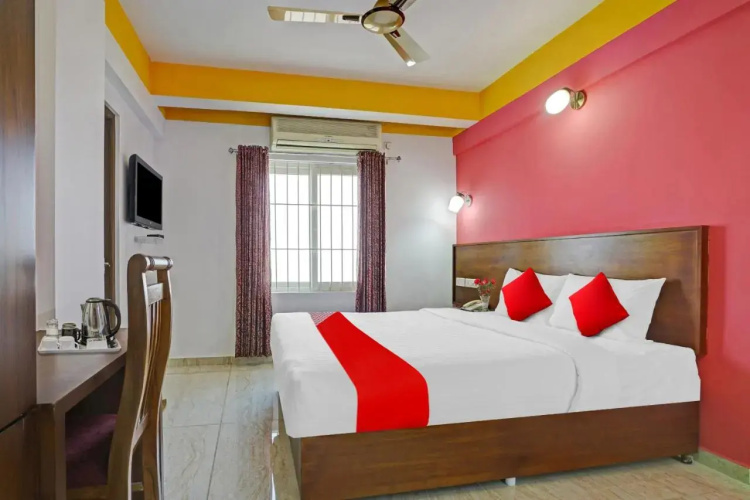Hotel White House