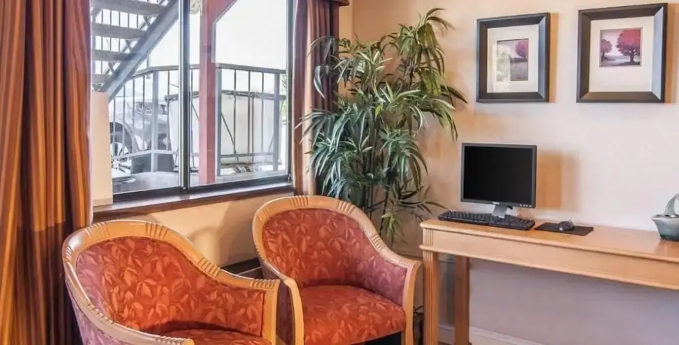Econo Lodge