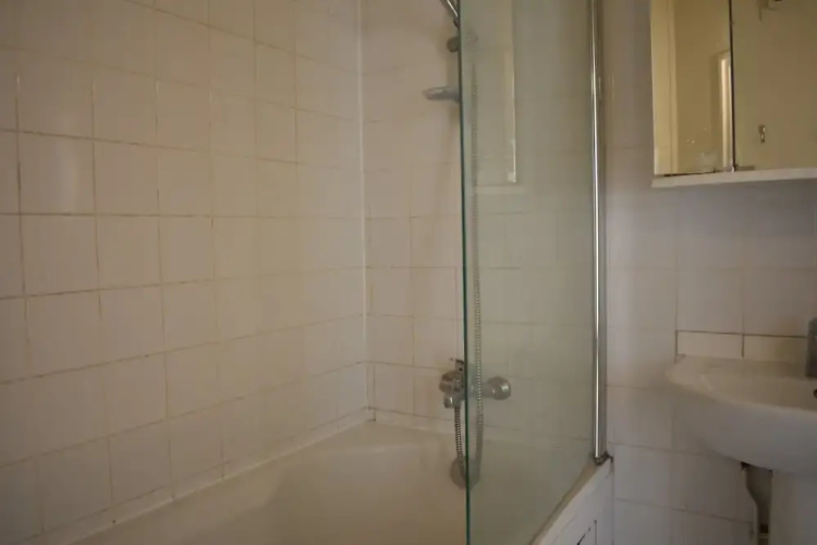 Spacious 2 Bedroom Apartment in Paris 2nd