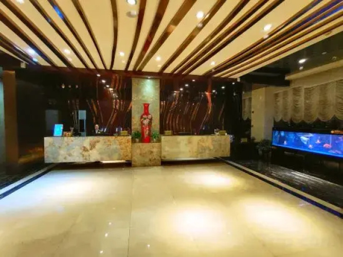 Royal Hotel