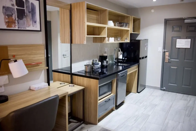 1 Bedroom Suite