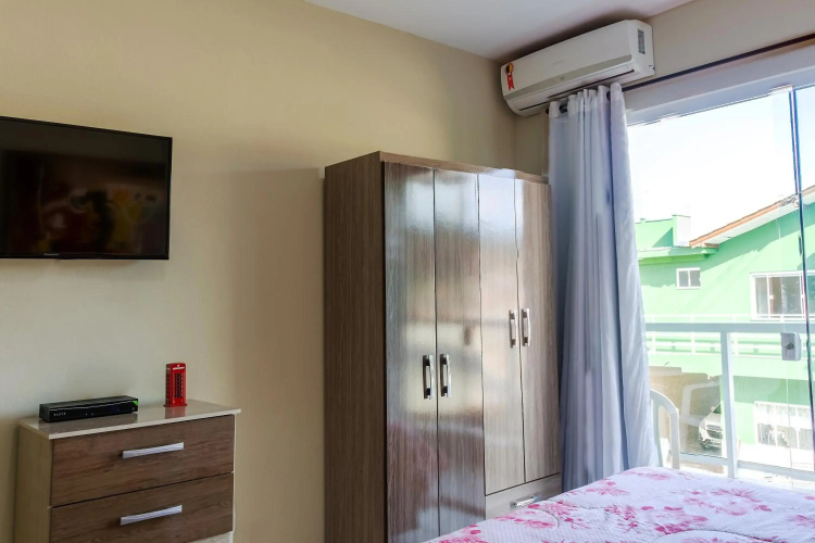Apto2 COM AR COND WI-FI E TV SMART