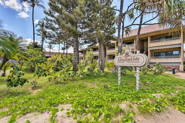 Stunning South Maui Condo w/ Lanai by Beach!