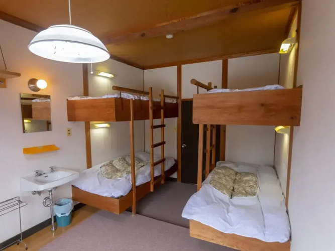 Lodge Jun