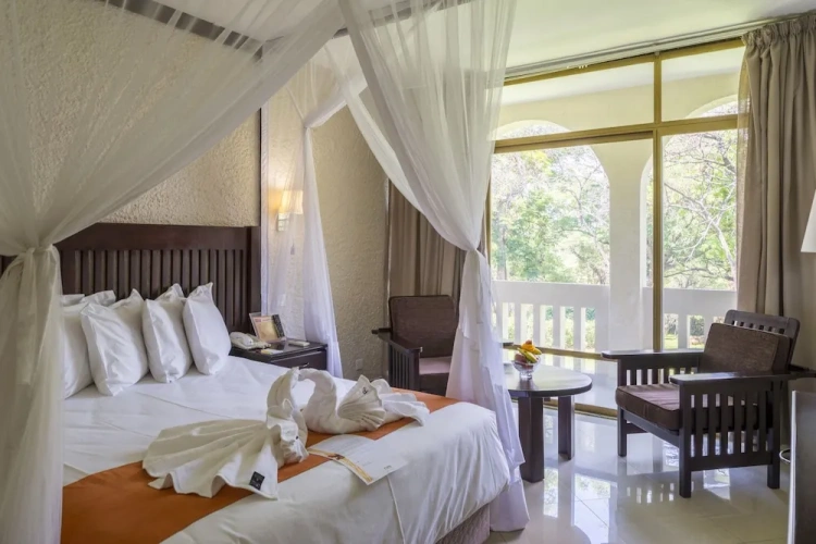 Standard Twin room with balcony