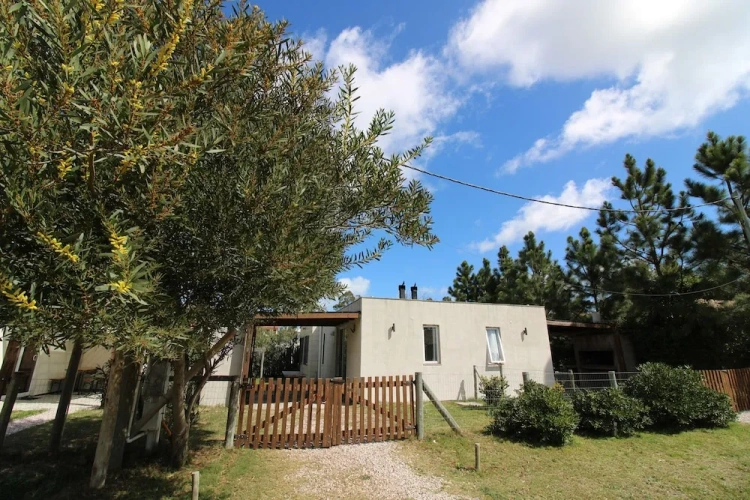 2 Bedrooms Cottage
