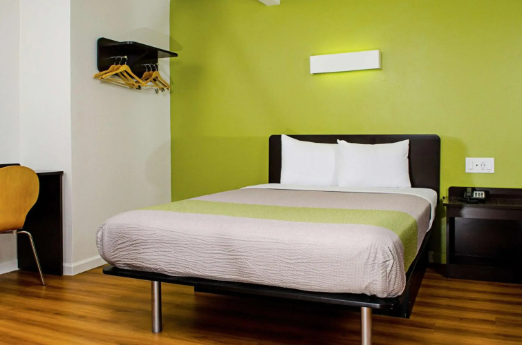 Motel 6 Modesto, CA - Downtown