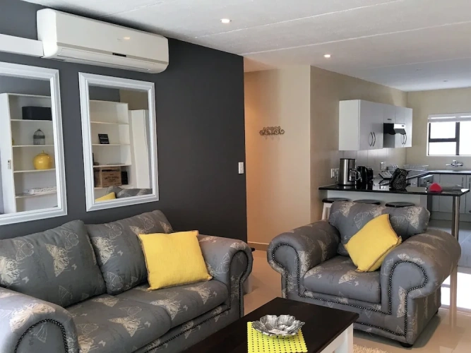 3 Bedrooms Executive Apartment with balcony and with mountain view