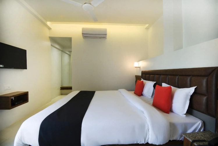 Capital O 70524 Hotel Shreeyash Executive