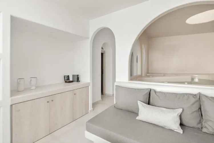 Oyster Luxury Suites