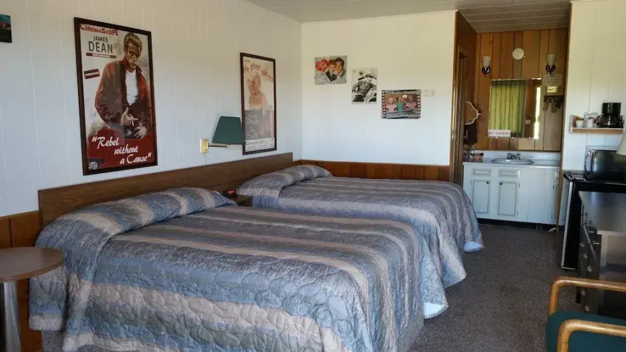 Drake Motel