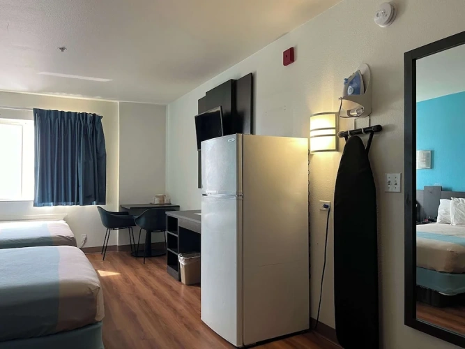 Standard Quadruple Suite