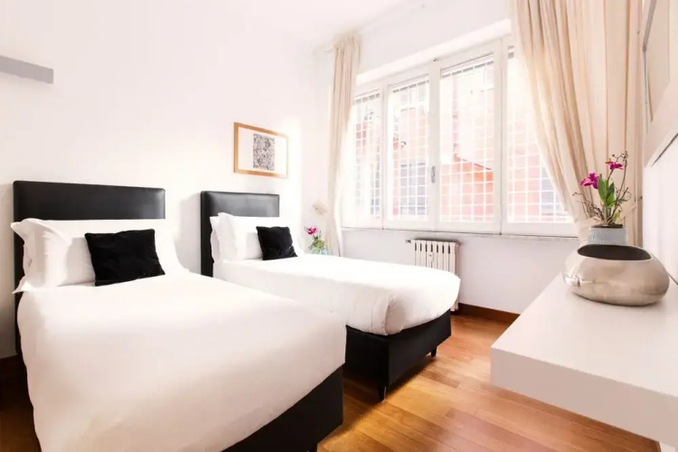 Rome Accommodation - Bernini
