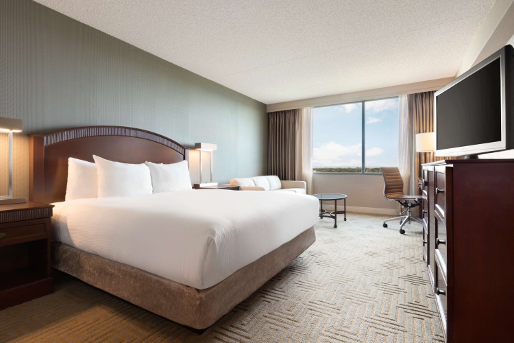 Hilton East Brunswick Hotel & Executive Meeting Center photo 6