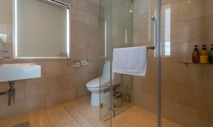 4 Bedrooms Villa