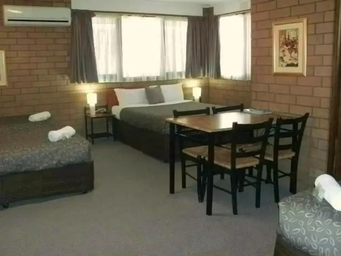 Rippleside Park Motor Inn