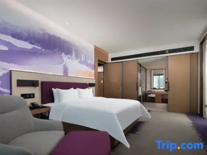 Quadruple Family Suite