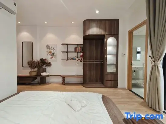 4 Bedrooms Villa