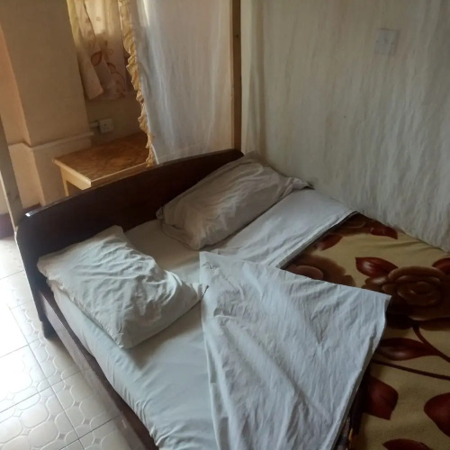 Kibiro Lodge