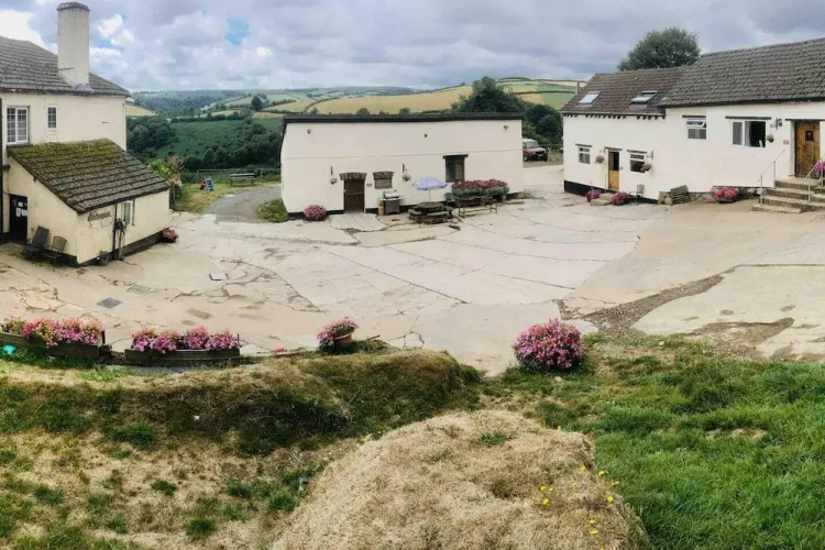 Charming 2-bed Apartment on Exmoor