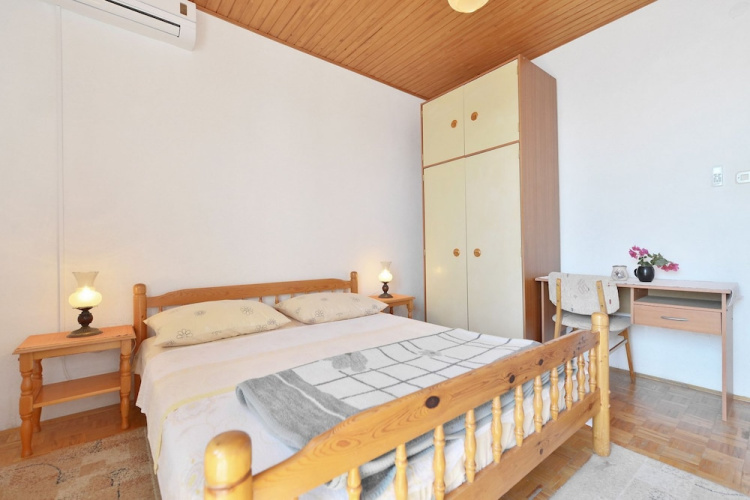 Apartments Goran