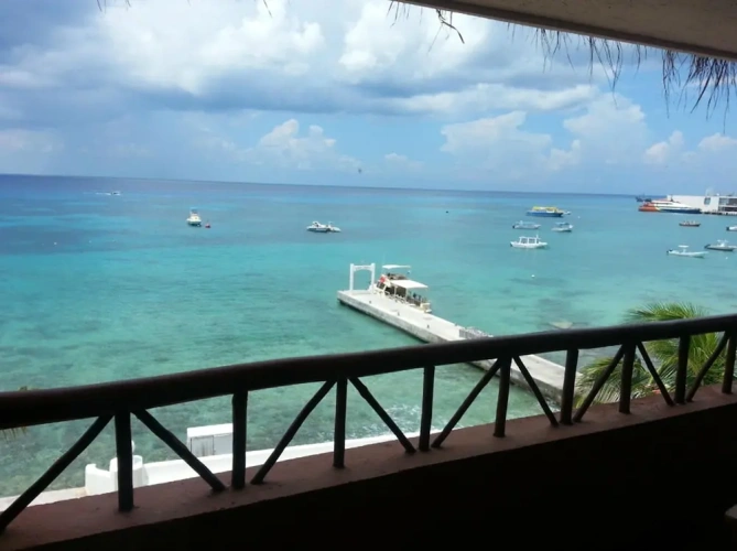 Standard Quadruple room with balcony and with ocean view