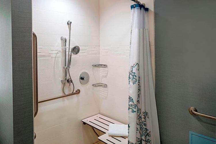 2 Bedrooms Quadruple Suite