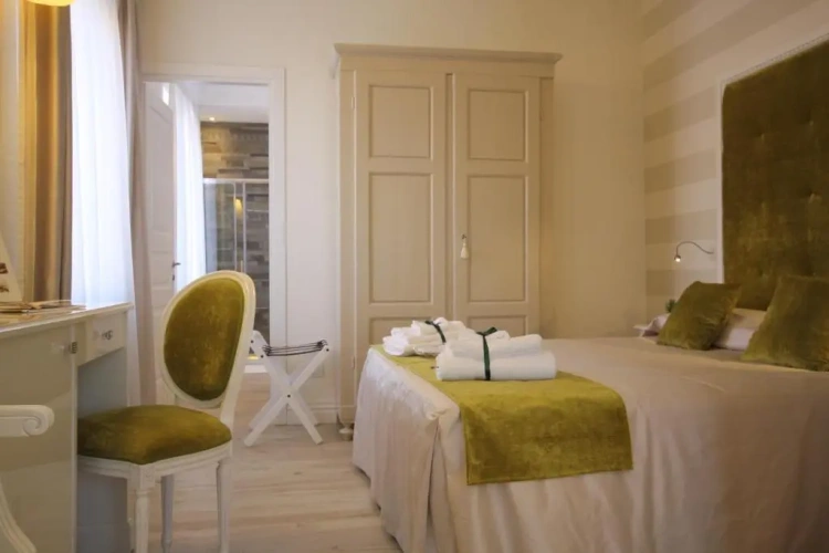 Prestige Triple room