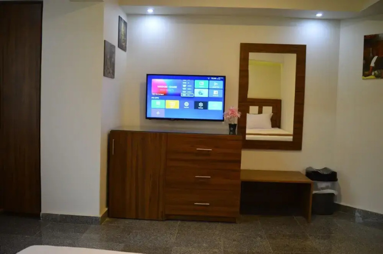 Royal Inn Residence