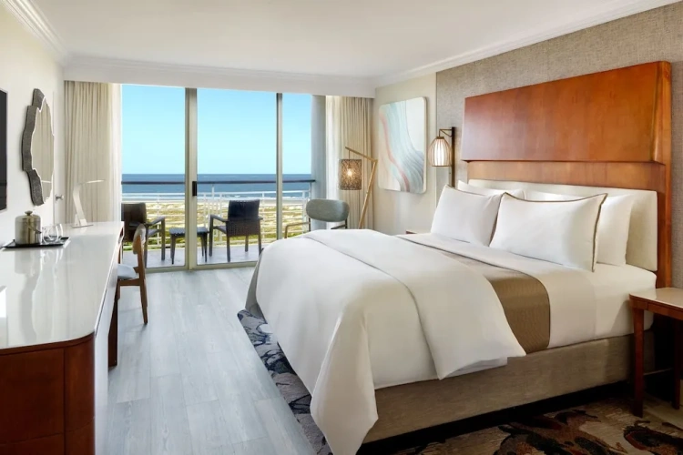 Double room with balcony and oceanfront