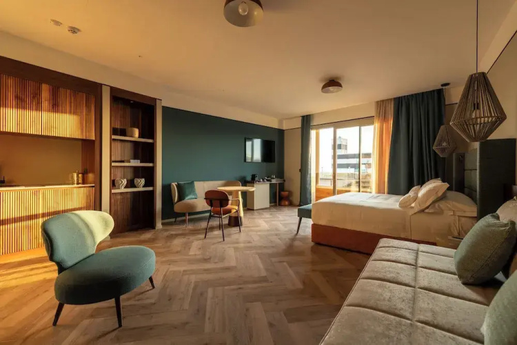 Visionair Suites