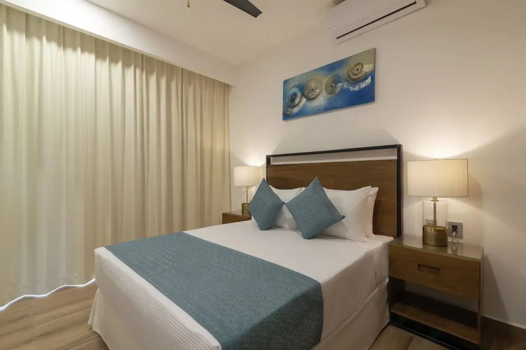 Heaven Hotel