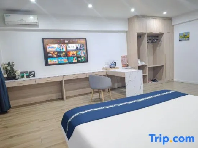 Standard Double room with lake view