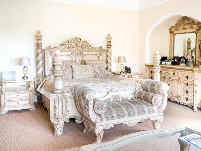 Deluxe Suite with garden view