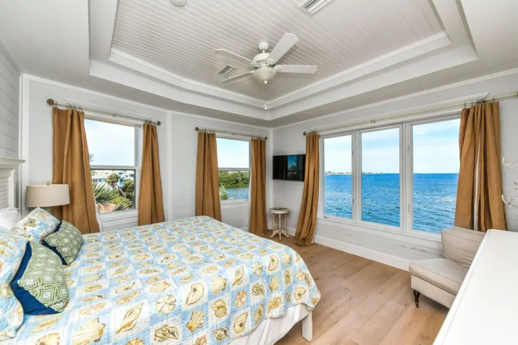 Bayfront Paradise
