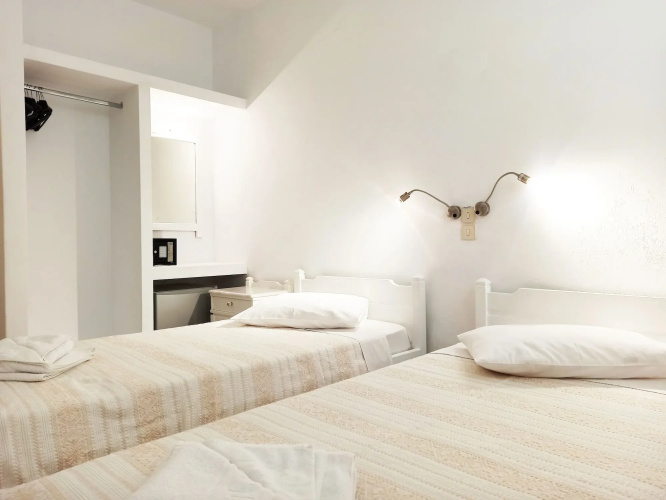 Polos Hotel