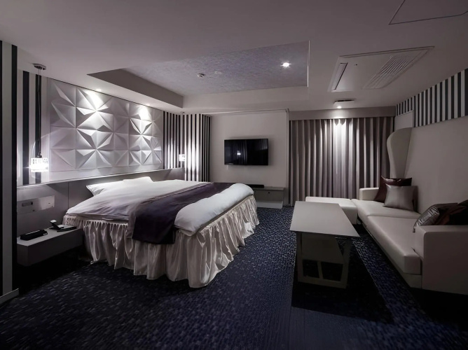 N Hotel