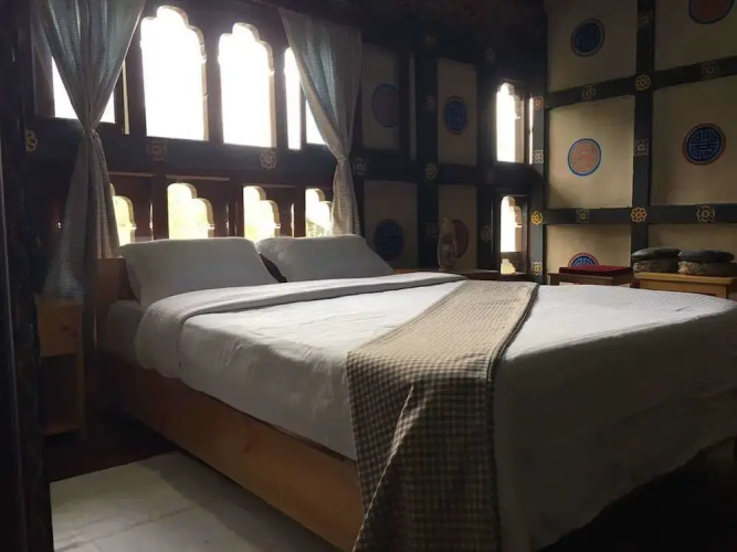 AMA's Village Lodge