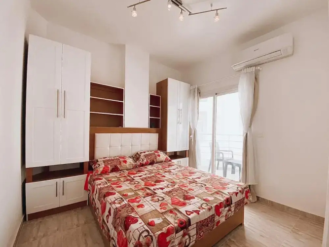 Brand new 2-bed Apartment