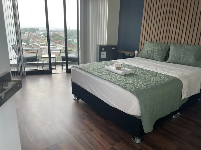 Central Suite Hotel