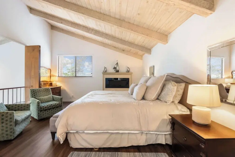 Heavenly Carmel Stay for 10!